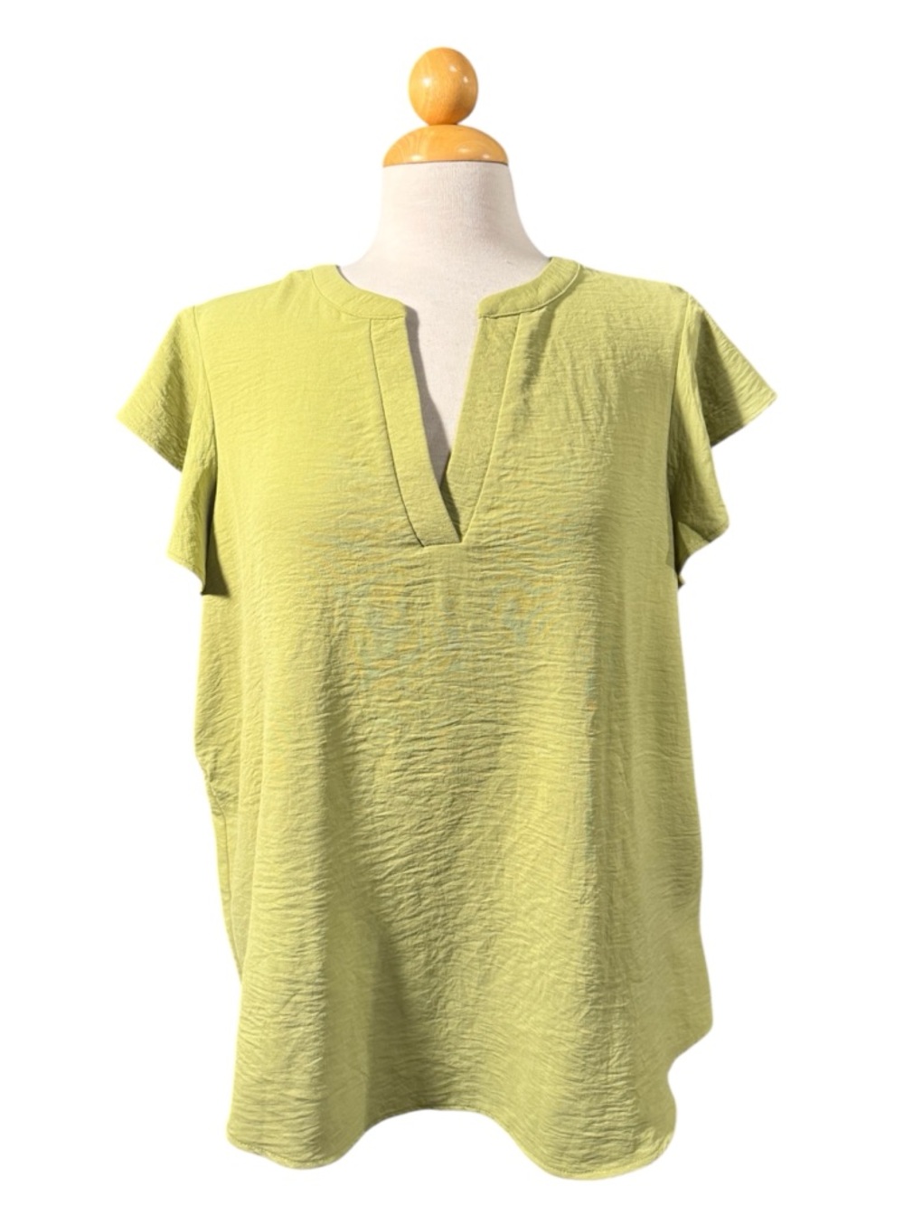 Adrianna Papell Light Green Split V-Neck Short Sleeve Tunic